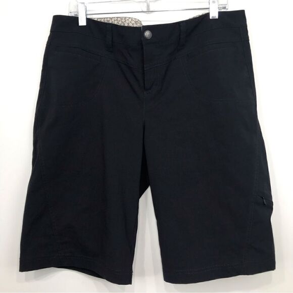 Athleta Black Bermuda  Shorts - Picture 1 of 15